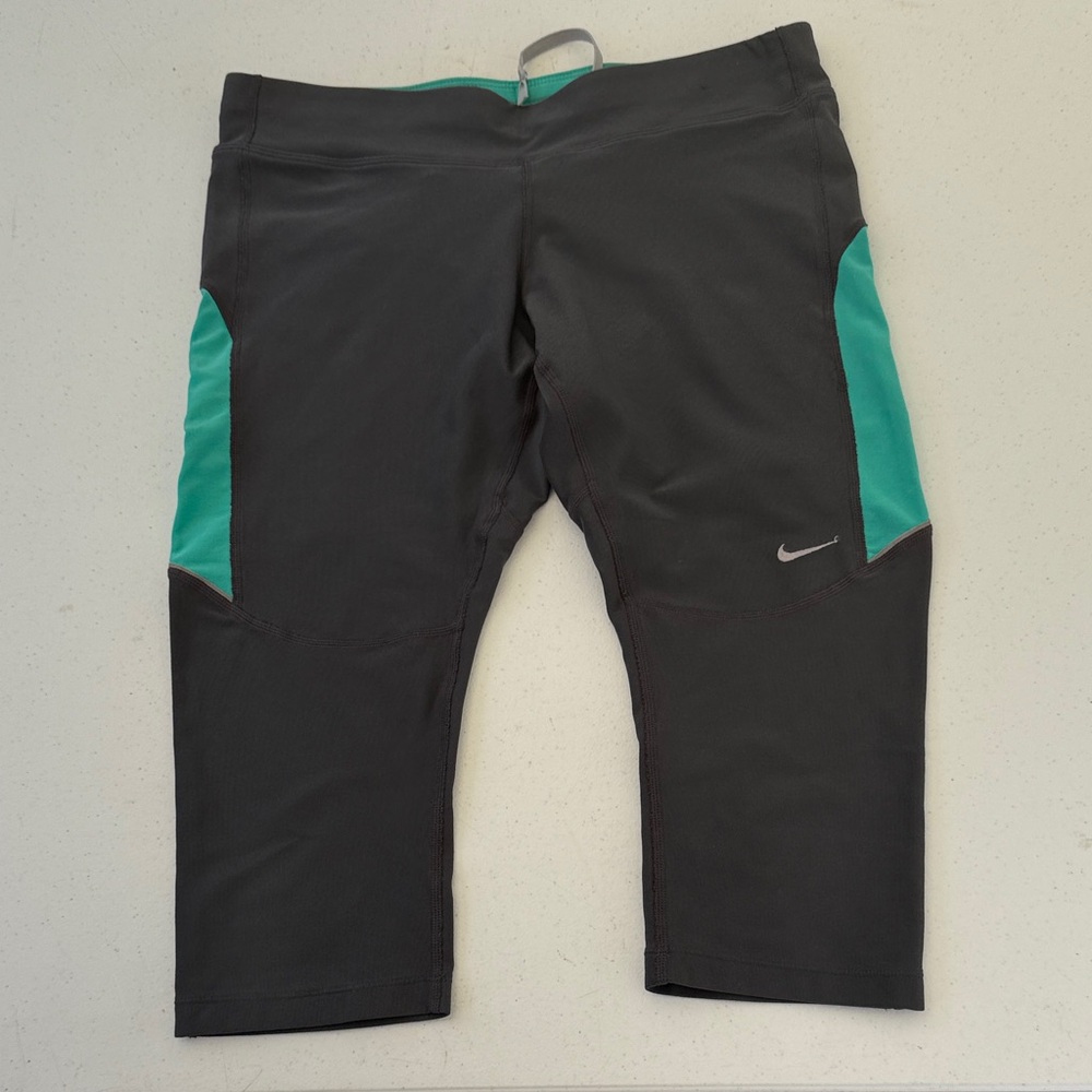 Nike Black and Teal Workout Capris
